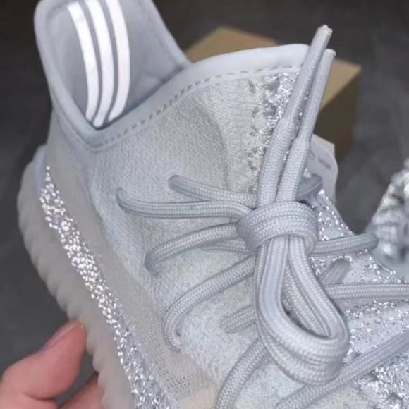adidas originals Yeezy Boost 350 V2 Cloud white Re main image 11